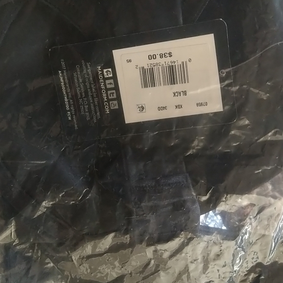 One fab fit shaper Tshirt bra. 34DD choose color - Picture 10 of 10